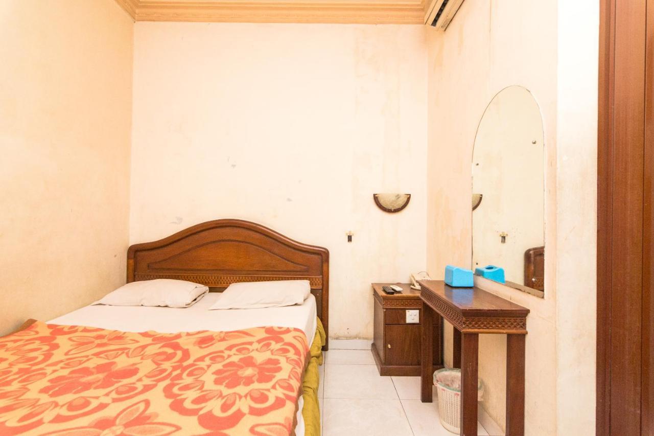 Oyo 2422 Rama Hotel Nagoya Dış mekan fotoğraf